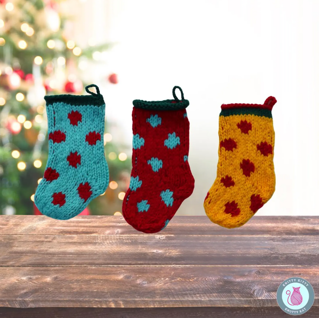 🎄 Free Mini Polka Dot Christmas Stocking Pattern + Step-by-Step Video Tutorial